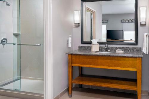 Hampton Inn and Suites Clayton/St. Louis-Galleria Area