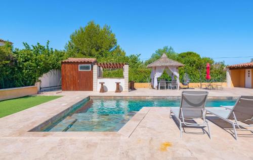 Lovely Home In Arles With Outdoor Swimming Pool