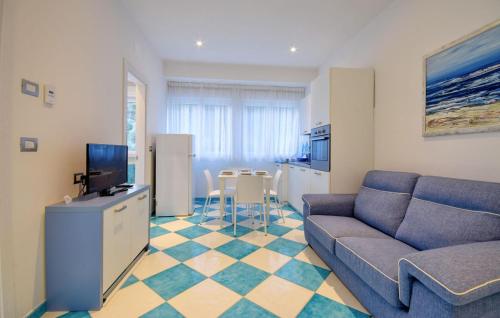 Beautiful Apartment In Deiva Marina With Kitchen - Deiva Marina