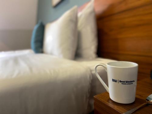 Best Western Ship Hotel - image 2