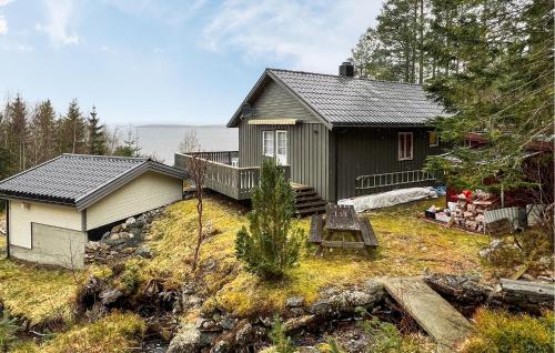 . 4 Bedroom Beautiful Home In Sekken