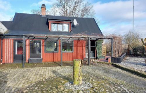 Beautiful Home In Lddekpinge With Kitchen