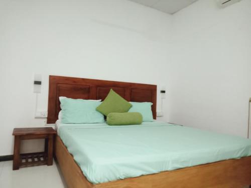 Deluxe Double Room image 3