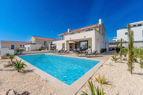 Luxury Villa Kaia with heated pool and SPA - Accommodation - Vodice