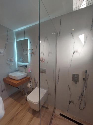 Triple Room with Terrace image 8