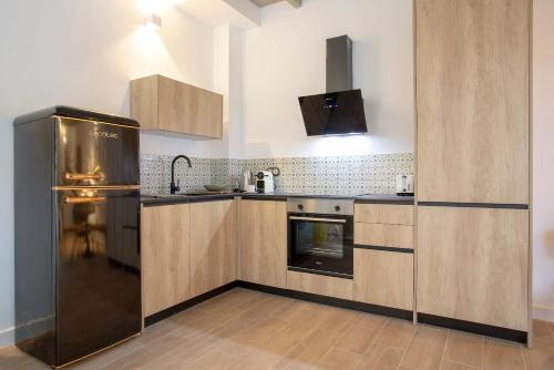 One-Bedroom Apartment image 10
