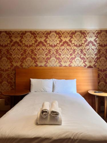 Ullet Suites - image 2