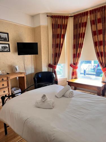 Beech Mount Grove Suites - image 11