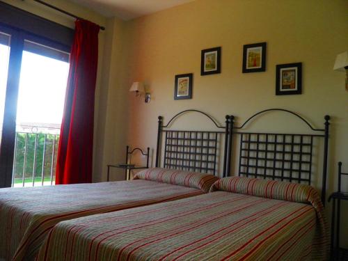 2 twin beds