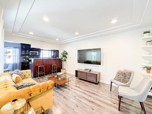 Modern 2BR Apartment in Heart of the City-MK1-WW in Los Angeles, USA