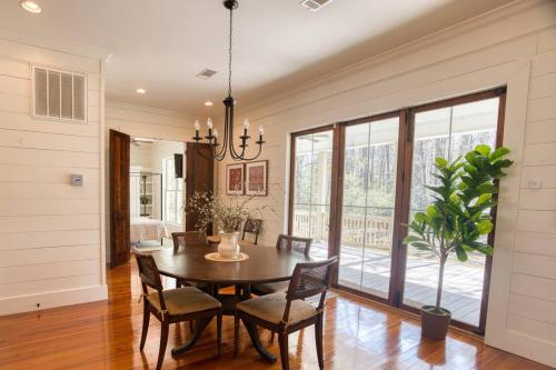 บริการและสิ่งอำนวยความสะดวก, Southern Farm House 4 Br 4 Bath in มูลทรี (จีเอ)