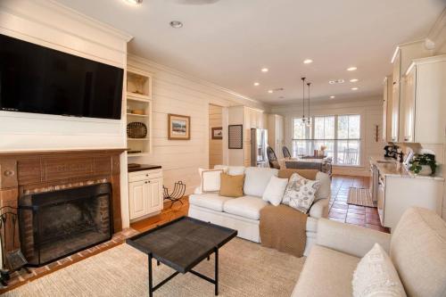 Southern Farm House 4 Br 4 Bath in มูลทรี (จีเอ)