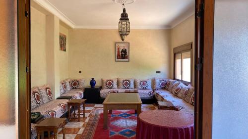Zajednički dnevni boravak / prostorija s TV-om, Auberge de Jeunesse Marrakech-Asni in Marakeš
