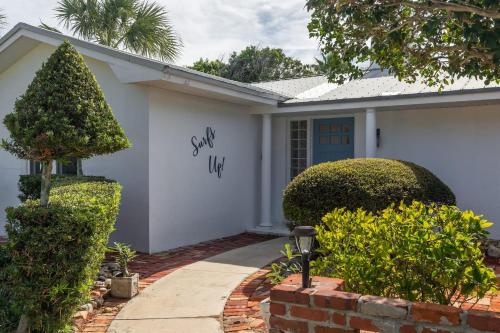 Surfs Up - Retreat At The Beach With Heated Pool Surfs Up - Retreat At The Beach With Heated Pool