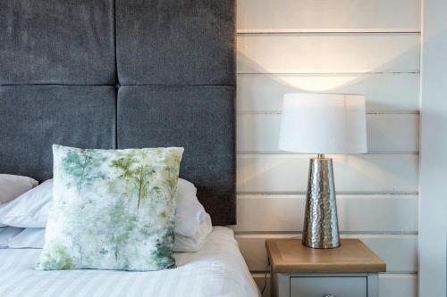 Roydon Marina - Lodge 8 - Hot Tub - Pet Friendly