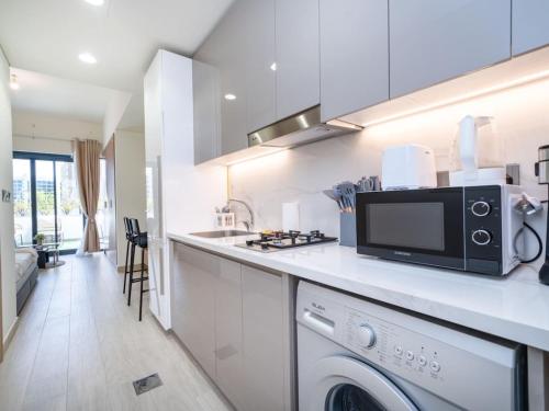 LUXFolio Retreats - Modern Azizi Retreat - image 8