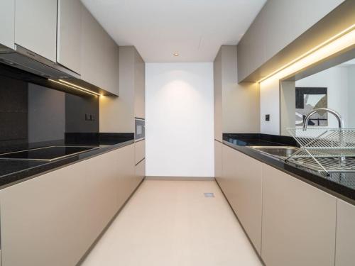 Luxfolio Retreats - Sleek Retreat - image 7