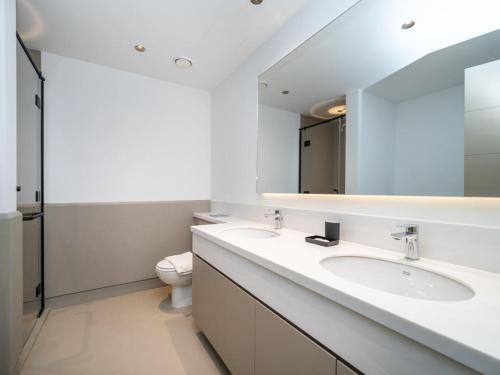 Luxfolio Retreats - Sleek Retreat - image 13