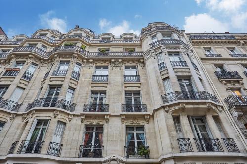 Residence Trocadero by Studio prestige