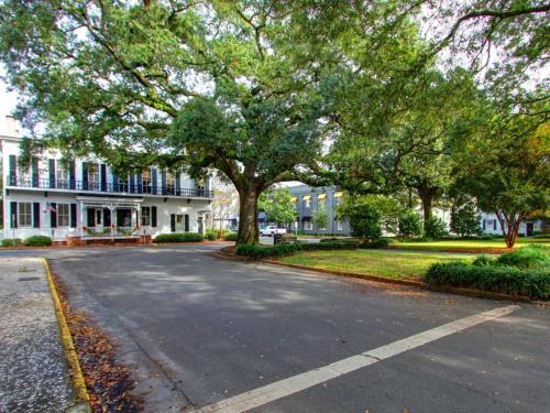 Washington Square Manor – Savannah, GA