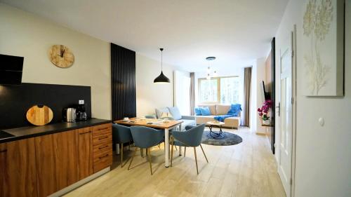 Apartamenty EverySky Kilińskiego 17C - image 5