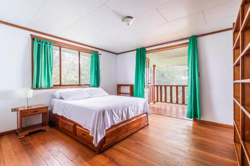 Three-Bedroom House image 3