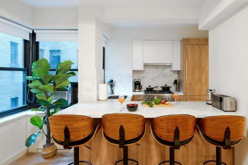52-3DE Newly renovated 2BR BTH Midtown East, New York (Foto 6)