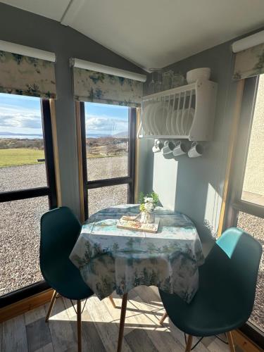 Duirinish Pods with Private Hot Tubs and Duirinish Bothy with No Hot Tub 5