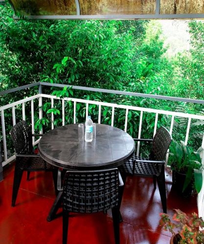 The Wayside Farm Cottage Munnar in Kunchithanny
