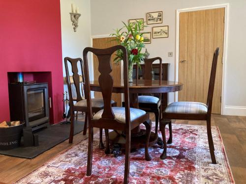 The Old Abbey Farmhouse - Pet Friendly