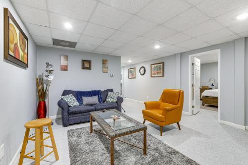 Modern Apartment 22 Mi to Downtown Atlanta! in Jonesboro, USA