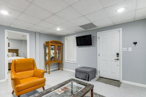 Modern Apartment 22 Mi to Downtown Atlanta! in Jonesboro, USA