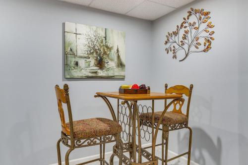 Modern Apartment 22 Mi to Downtown Atlanta! in Jonesboro, USA