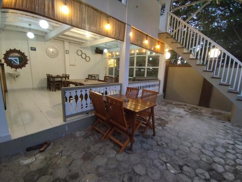 Maison avec 9 chambre(s) de 455 m² et 9 salle(s) de bains privée(s) à Parc National Bukit Barisan S (Krui PENGINAPAN JOKOWI) in Parc National Bukit Barisan Selatan