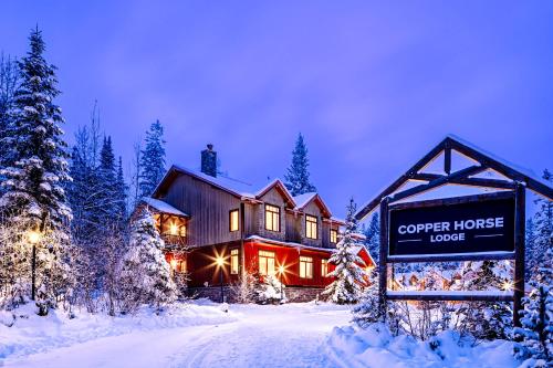 Copper Horse Lodge - Accommodation - Golden