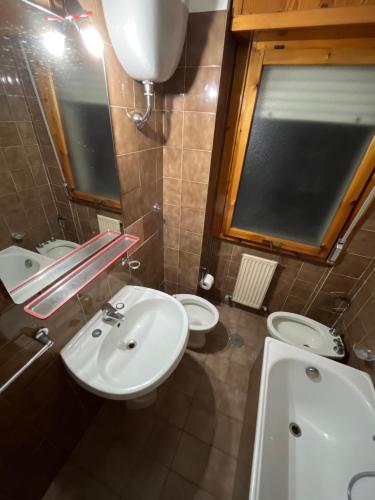 Ciamarra Rooms - image 13