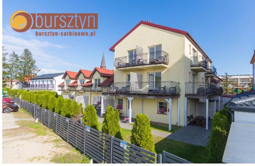 Bursztyn Domki Apartamenty Pokoje w Sarbinowie blisko morza - Accommodation - Sarbinowo