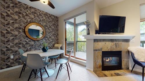 Designer Townhome In Whistler Village with Pool and Hot Tub in Whistler, Canada