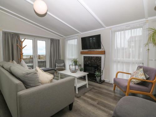 Caban Towod - image 8