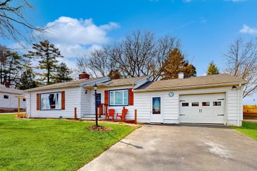 Moon Rise House on the Finger Lakes