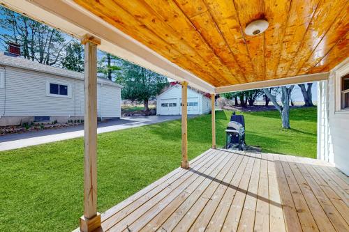 Dock! Waterfront Owasco Lake 'Moon Rise House' in Owasco (NY)