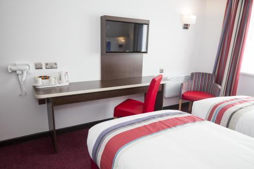 Ramada Milton Keynes - image 10