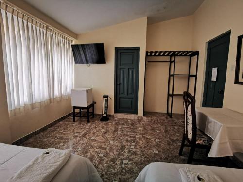 2 double beds