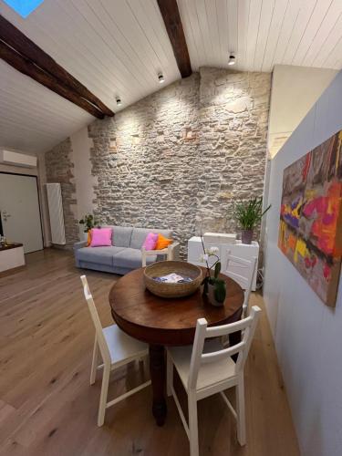 Livinn Bergamo THE WALL - Apartment - Bergamo