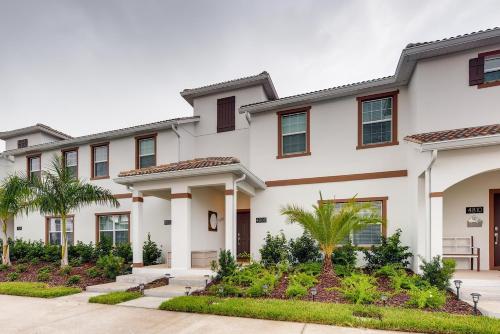 4808 LL Magical 4BR Disney Townhome Pool detail