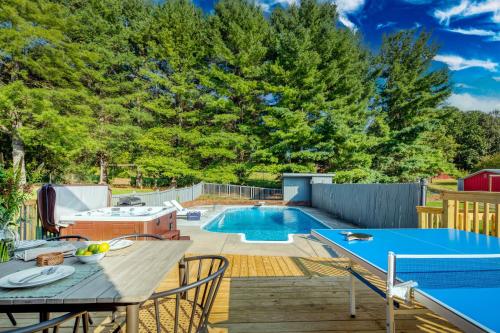 Ridge Valley by AvantStay Upscale Asheville Escape w Pool