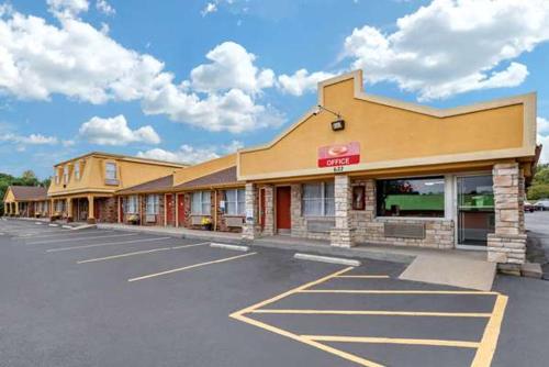 ECONO LODGE - Hotel - Erlanger