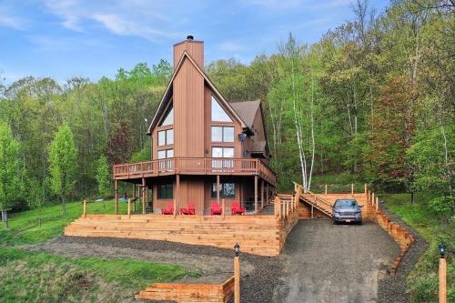 The Ridge Chalet in Ellicottville Hot Tub & Sauna