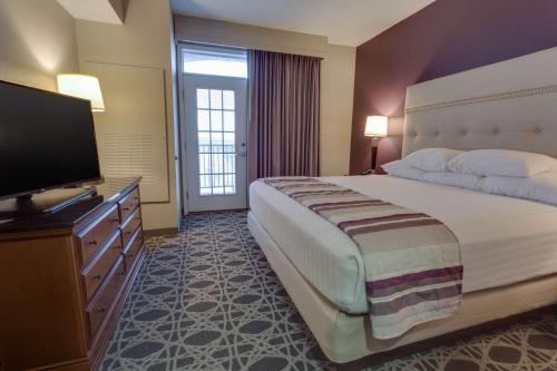 Drury Inn & Suites Las Cruces - image 12