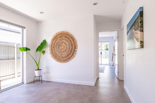 Sadržaji, The Palm House Sun Surf and Style in Miami in Miami